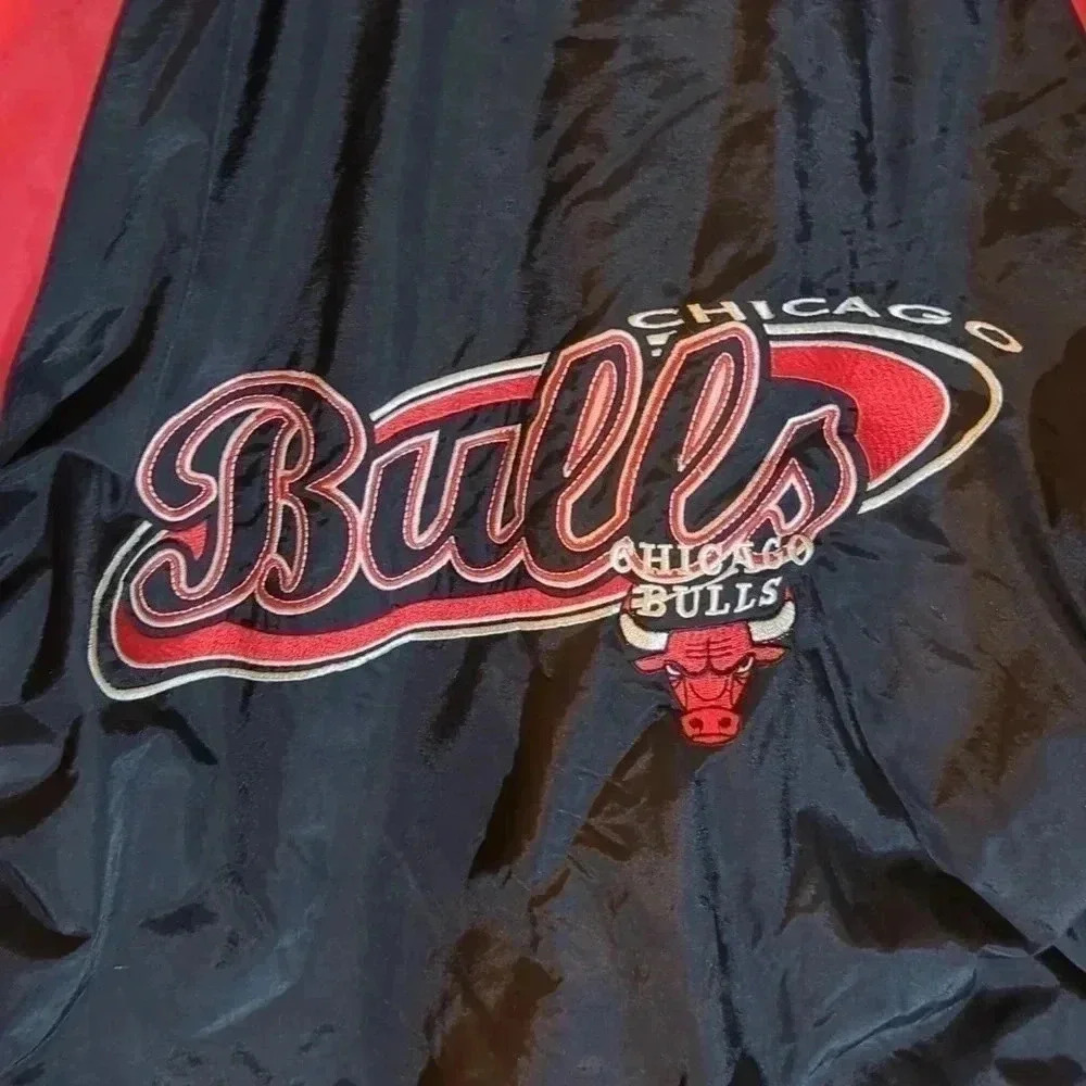 Vintage Logo 7 Chicago Bulls Youth large winter jacket - Picture 8 of 10